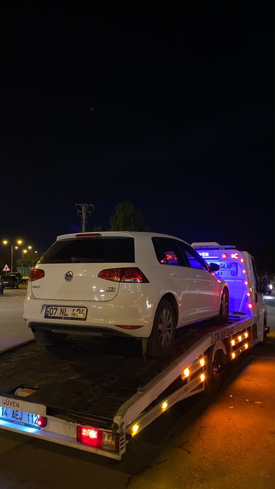 VW Golf platform çekici üzerinde – Bolu çekici hizmeti